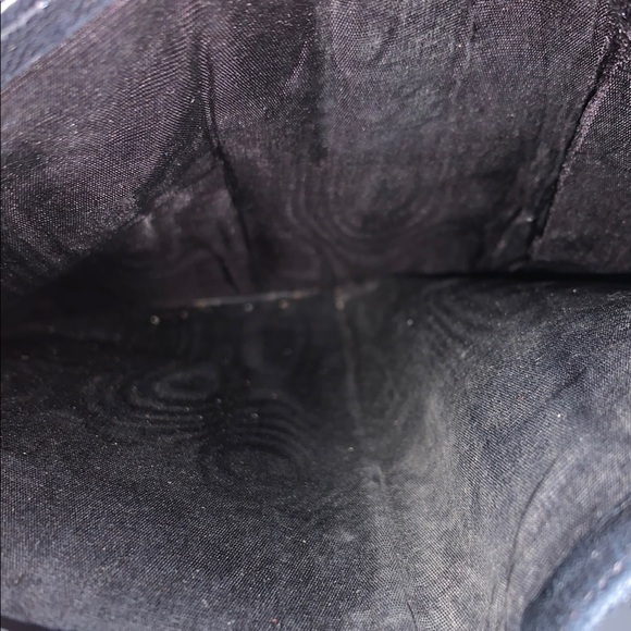 CHANEL Black Leather  GUC Authentic - Picture 11 of 15